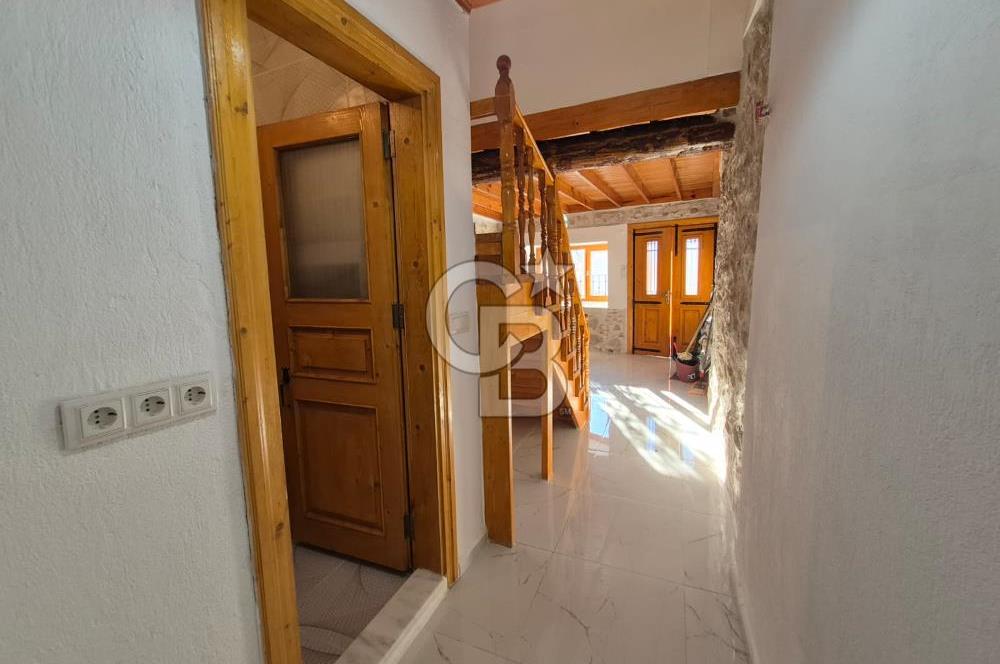Ayvalık'ta Satılık Deniz Manzaralı Rum Evi