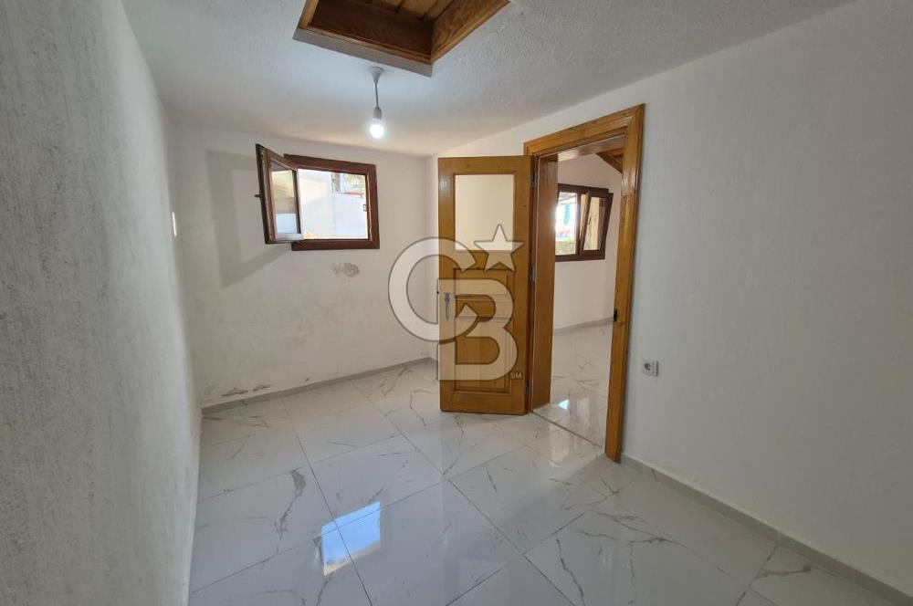 Ayvalık'ta Satılık Deniz Manzaralı Rum Evi