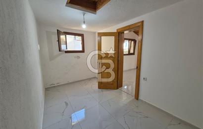 Ayvalık'ta Satılık Deniz Manzaralı Rum Evi