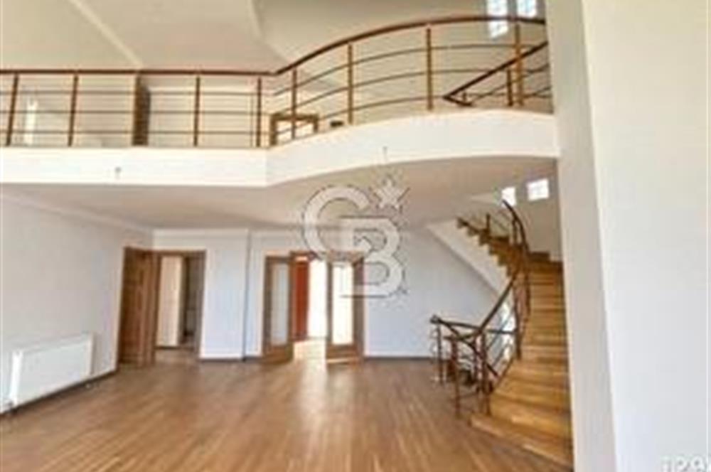 BEYSUKENT MAVİ LADİN SİTESİNDE SATILIK 5+2 VİLLA