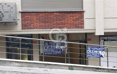 Beşiktaş Dikilitaş Emirhan Caddesi’nde Sıfır Binada Kiralık Dükkan 
