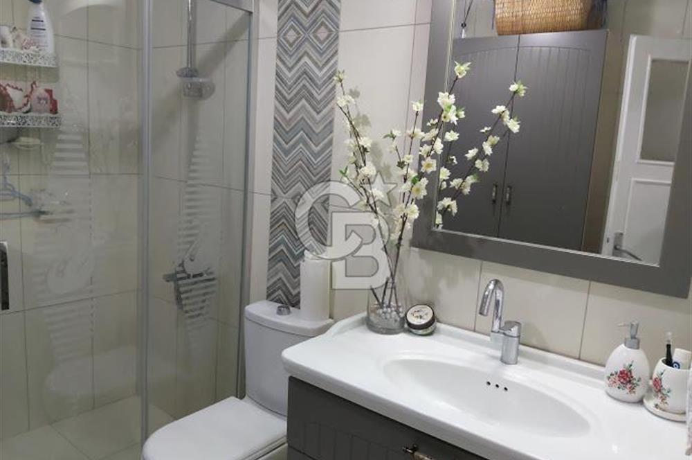 TUNUS CADDESİNİ KESEN GÜFTE CADDEDE SATILIK 3+1 DAİRE