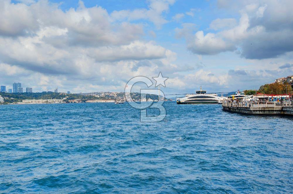 ÜSKÜDAR GASTRONOMİ SOKAĞINDA  5 KATLI TARİHİ SATILIK MÜLK 