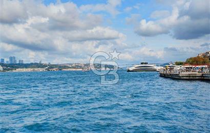 ÜSKÜDAR GASTRONOMİ SOKAĞINDA  5 KATLI TARİHİ SATILIK MÜLK 