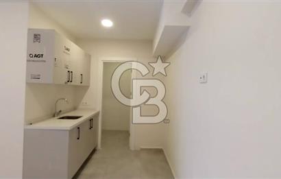Beşiktaş Dikilitaş Emirhan Caddesi’nde Sıfır Binada Kiralık Dükkan 