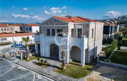 KUŞADASI STORİA DA BAGIMSIZ NATAMAM MÜSTAKİL VİLLA 5+2