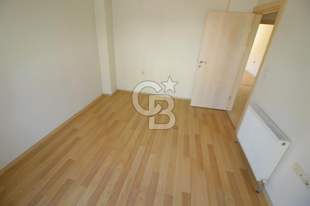 Sarnıç'ta Ulaşımı kolay Site içerisinde Geniş, Ferah Satılık 2+1
