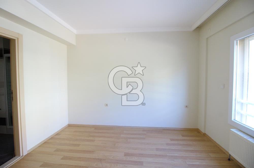 Sarnıç'ta Ulaşımı kolay Site içerisinde Geniş, Ferah Satılık 2+1