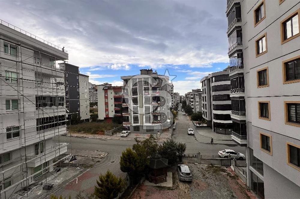 YENİMAHALLE'DE TRAMWAYA YÜRÜME MESAFESİNDE 3+1 KİRALIK
