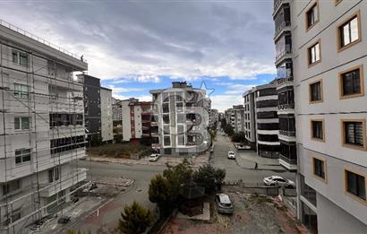 YENİMAHALLE'DE TRAMWAYA YÜRÜME MESAFESİNDE 3+1 KİRALIK