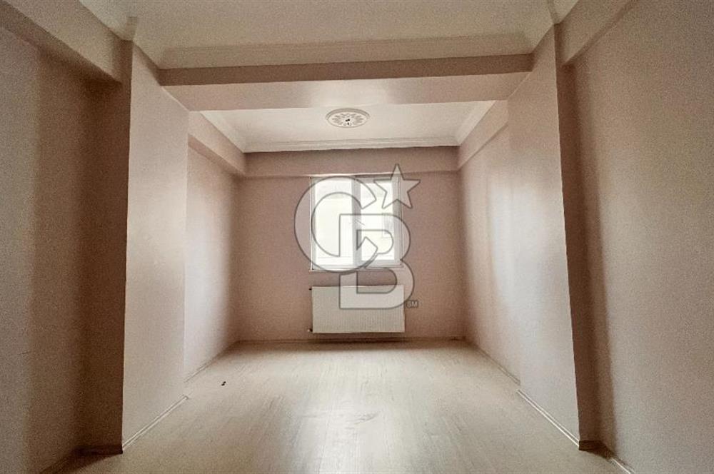 YENİMAHALLE'DE TRAMWAYA YÜRÜME MESAFESİNDE 3+1 KİRALIK