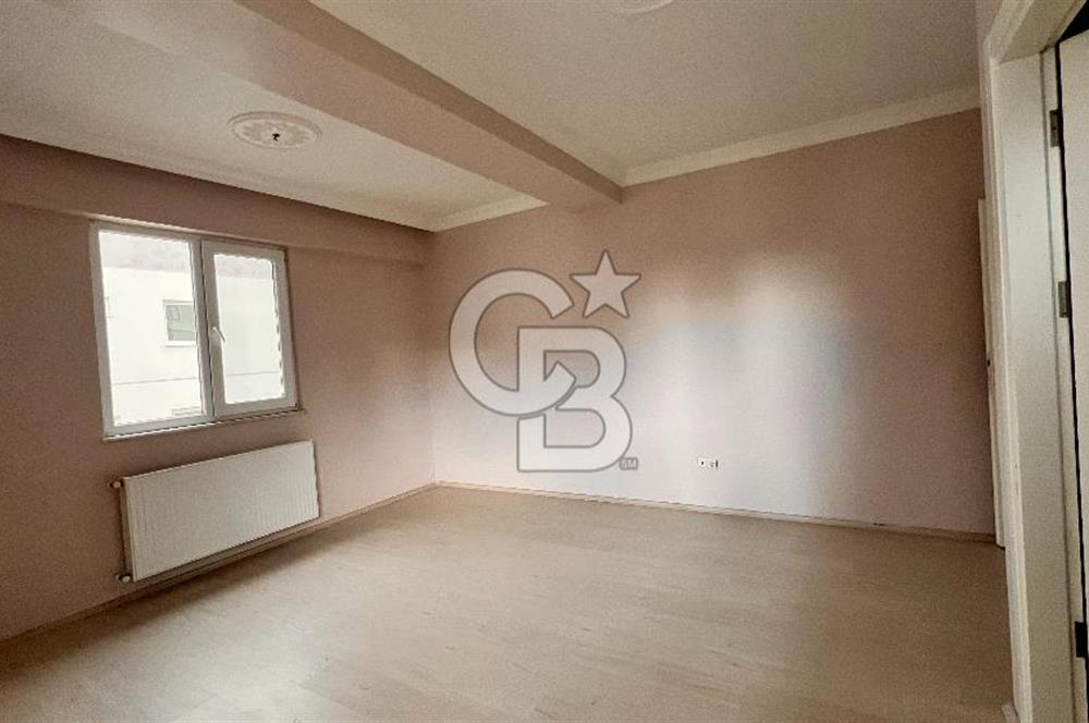 YENİMAHALLE'DE TRAMWAYA YÜRÜME MESAFESİNDE 3+1 KİRALIK
