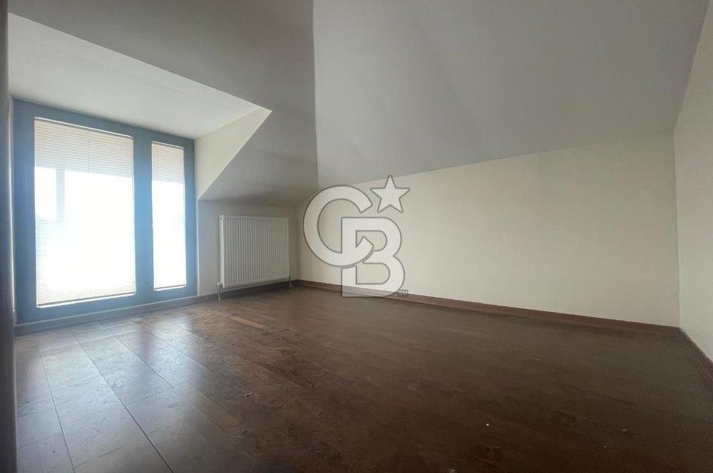 Acıbadem Cad.Üzeri Kısmi Deniz Manzara Teraslı Boş 4+1Dublex