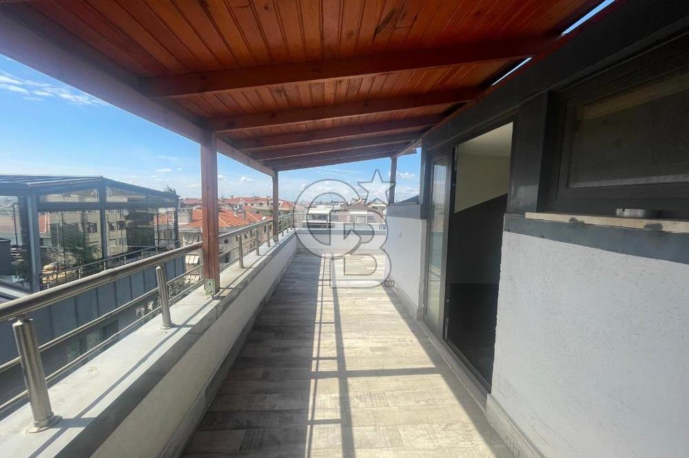 Acıbadem Cad.Üzeri Kısmi Deniz Manzara Teraslı Boş 4+1Dublex