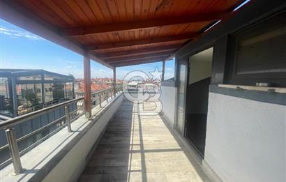 Acıbadem Cad.Üzeri Kısmi Deniz Manzara Teraslı Boş 4+1Dublex