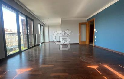 Acıbadem Cad.Üzeri Kısmi Deniz Manzara Teraslı Boş 4+1Dublex