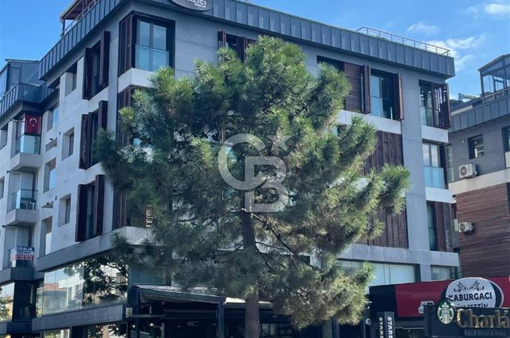 Acıbadem Cad.Üzeri Kısmi Deniz Manzara Teraslı Boş 4+1Dublex