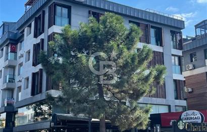 Acıbadem Cad.Üzeri Kısmi Deniz Manzara Teraslı Boş 4+1Dublex