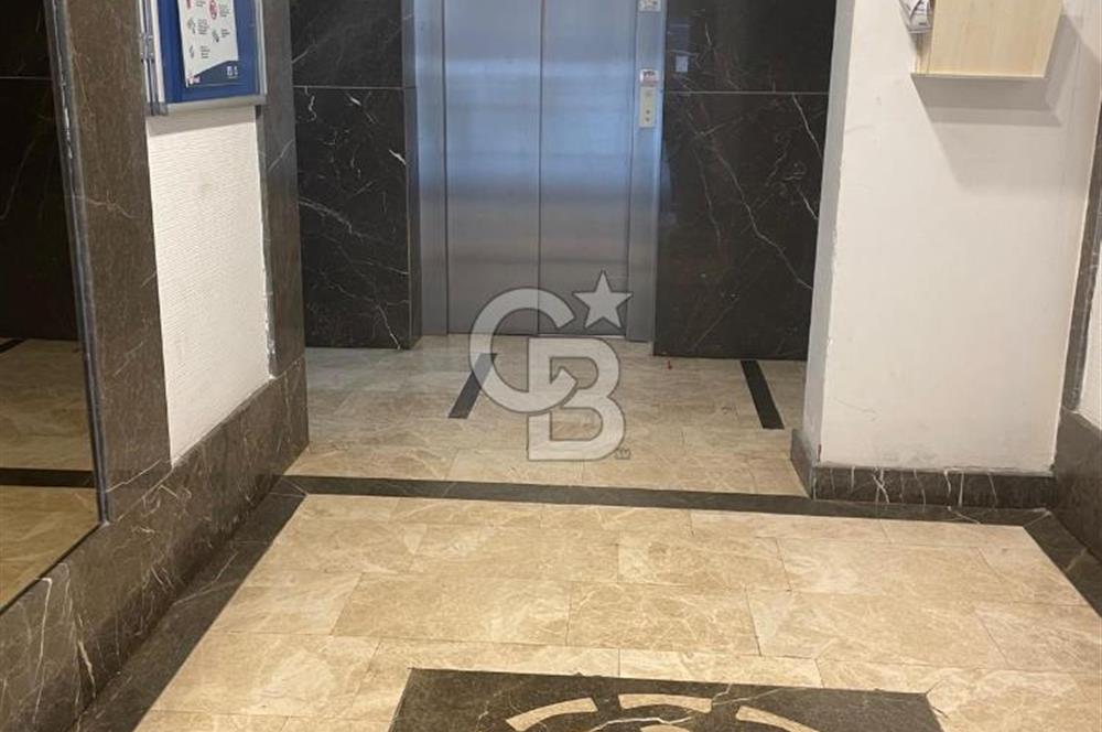 Acıbadem Cad.Üzeri Kısmi Deniz Manzara Teraslı Boş 4+1Dublex
