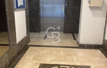 Acıbadem Cad.Üzeri Kısmi Deniz Manzara Teraslı Boş 4+1Dublex