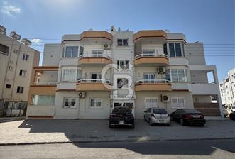 Gönyeli'de Ana Cadde Üzeri / Büyük Kiler Arkasında Satılık 3+1 Daireler !!!