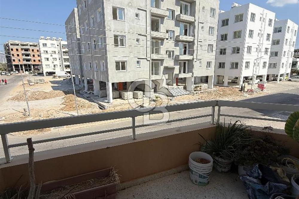 Gönyeli'de Ana Cadde Üzeri / Büyük Kiler Arkasında Satılık 3+1 Daireler !!!