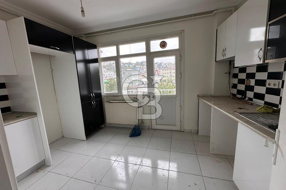İstinye Merkez'de Kiralık 2+1 Müstakil Teraslı Ev