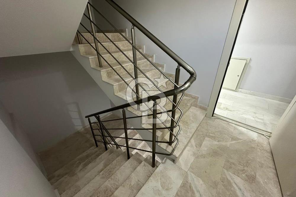 BORNOVA BARBAROS 2+1 75 M2 ARAKAT KİRALIK SIFIR DAİRE