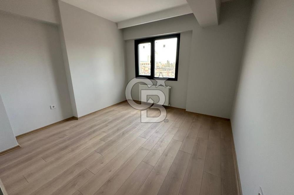 BORNOVA BARBAROS 2+1 75 M2 ARAKAT KİRALIK SIFIR DAİRE