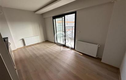 BORNOVA BARBAROS 2+1 75 M2 ARAKAT KİRALIK SIFIR DAİRE