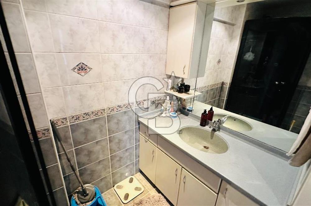 FENERYOLUNDA KÖŞE BİNADA KONUMLU 3+1 ÇİFT BALKONLU 120m2 NET