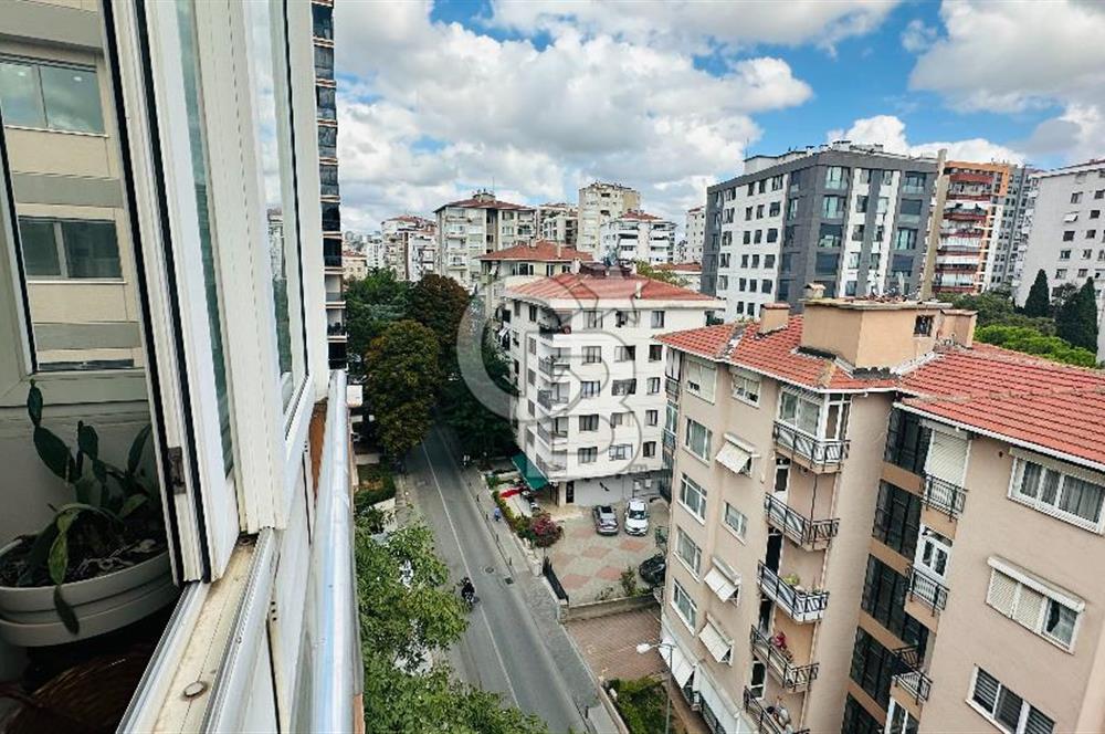 FENERYOLUNDA KÖŞE BİNADA KONUMLU 3+1 ÇİFT BALKONLU 120m2 NET