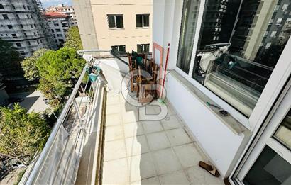 FENERYOLUNDA KÖŞE BİNADA KONUMLU 3+1 ÇİFT BALKONLU 120m2 NET