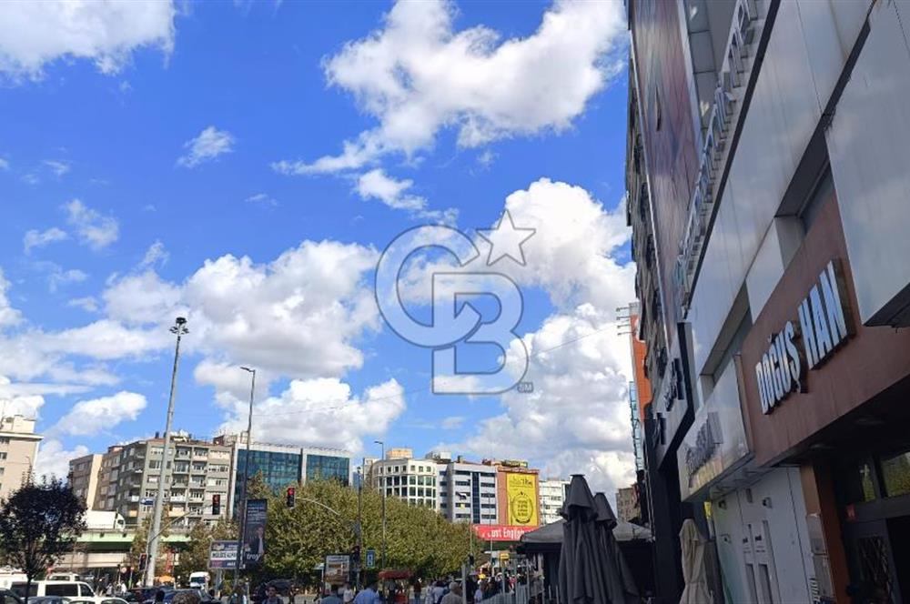 Mecidiyeköyde meydan manzaralı fırsat ofis