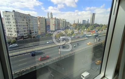 Mecidiyeköyde meydan manzaralı fırsat ofis