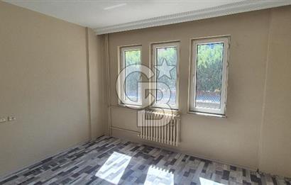 RAHMİ KULA ANADOLU LİSESİ ARKASI MERKEZİ KONUMDA KİRALIK DAİRE