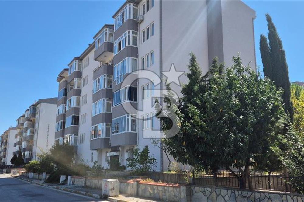 RAHMİ KULA ANADOLU LİSESİ ARKASI MERKEZİ KONUMDA KİRALIK DAİRE