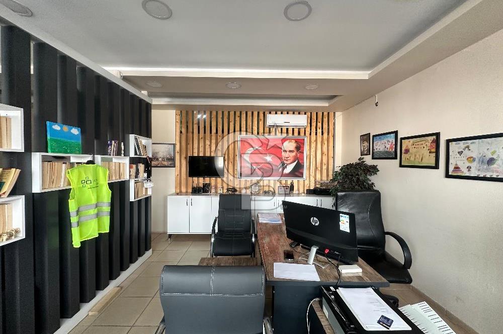 Buca İnönü Mahallesi Cadde Üzeri Satılık Köşe İşyeri 