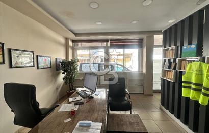 Buca İnönü Mahallesi Cadde Üzeri Satılık Köşe İşyeri 