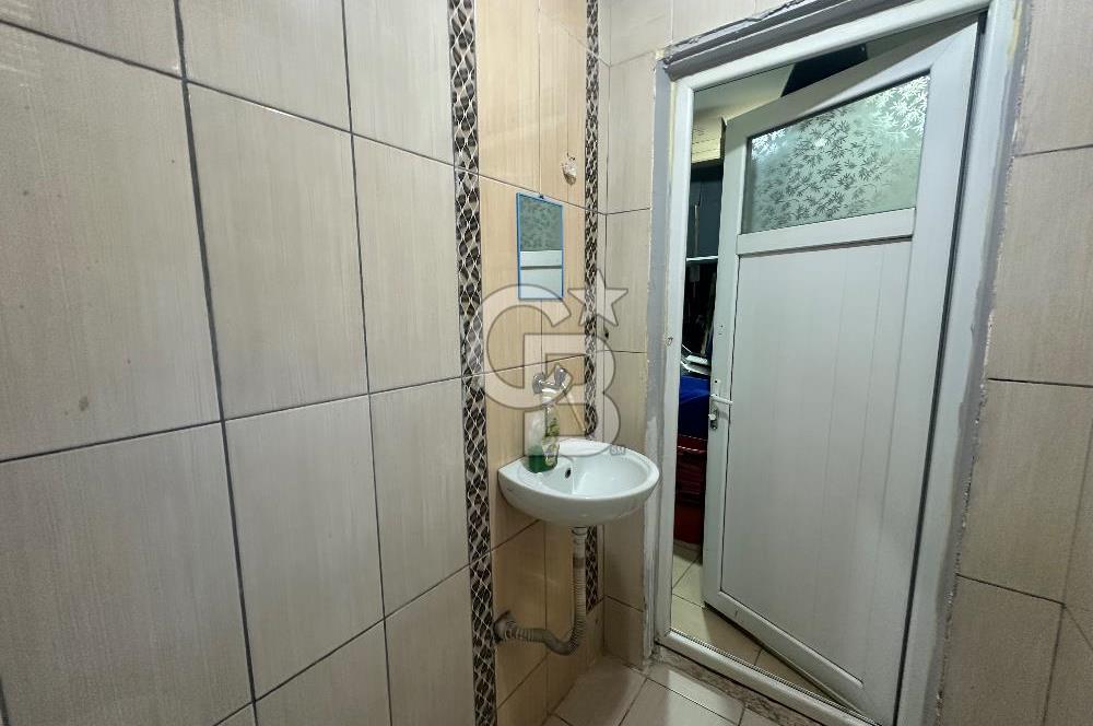 Buca İnönü Mahallesi Cadde Üzeri Satılık Köşe İşyeri 
