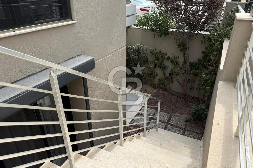  Urla çeşmealtın’da Casamarin Blue 2 sitesinde Satılık Eşyalı 1+1 
