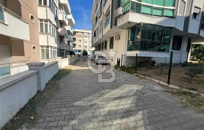 Narlıdere'de Merkezi Konumda Eşyalı Kiralık 2+1 Daire
