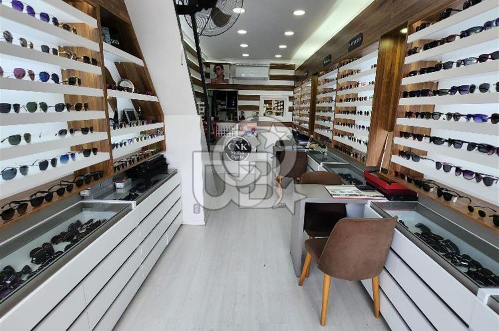 ÜSKÜDAR KISIKLI MAH.BOSNA BULVARI CADDESİNDE SATILIK DÜKKAN