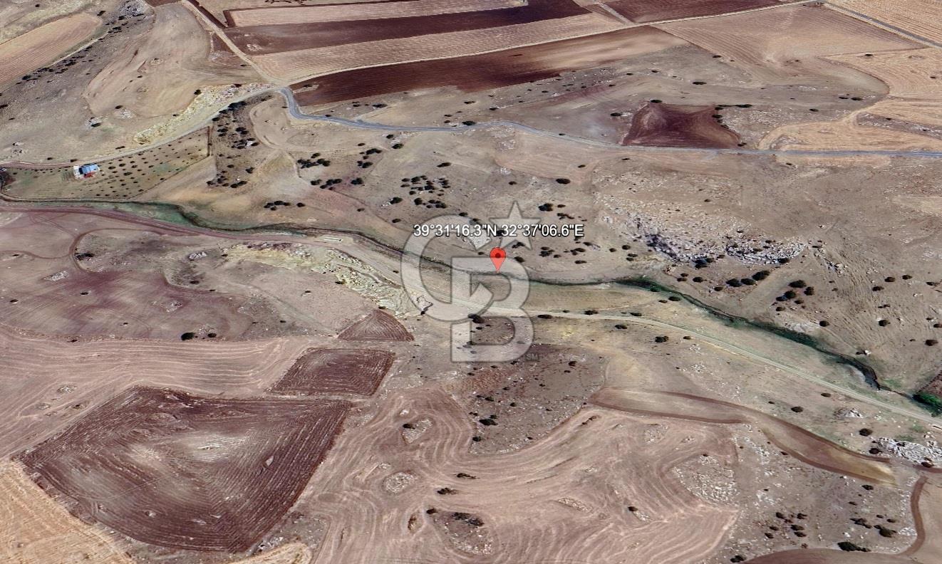 ANKARA GÖLBAŞI OYACA'da Müstakil Tapulu Tarla