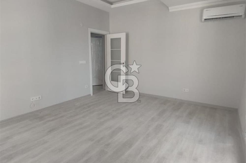 ÜMRANİYE METRONOM SİTESİNDE SATILIK 2+1 DAİRE