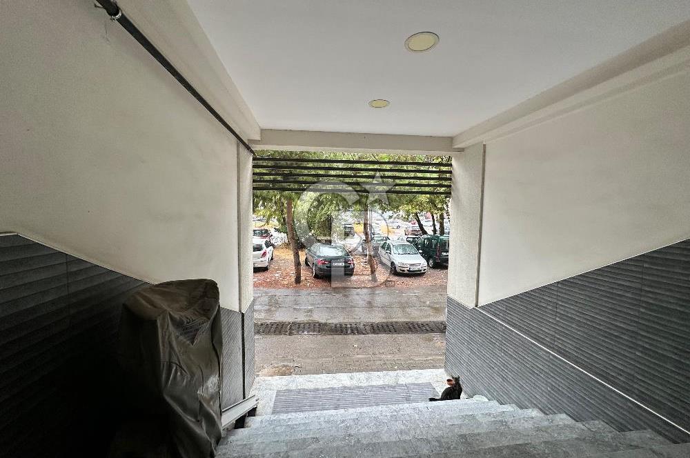 Karşıyaka Cumhuriyet Mh. 100m2 2+1 Kiralık Daire 