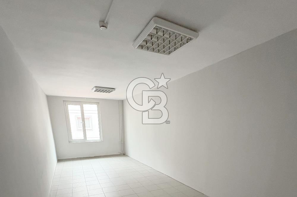BAĞCILAR İNÖNÜ MAHALLESİ SATILIK 650 M2 OFİS KATI