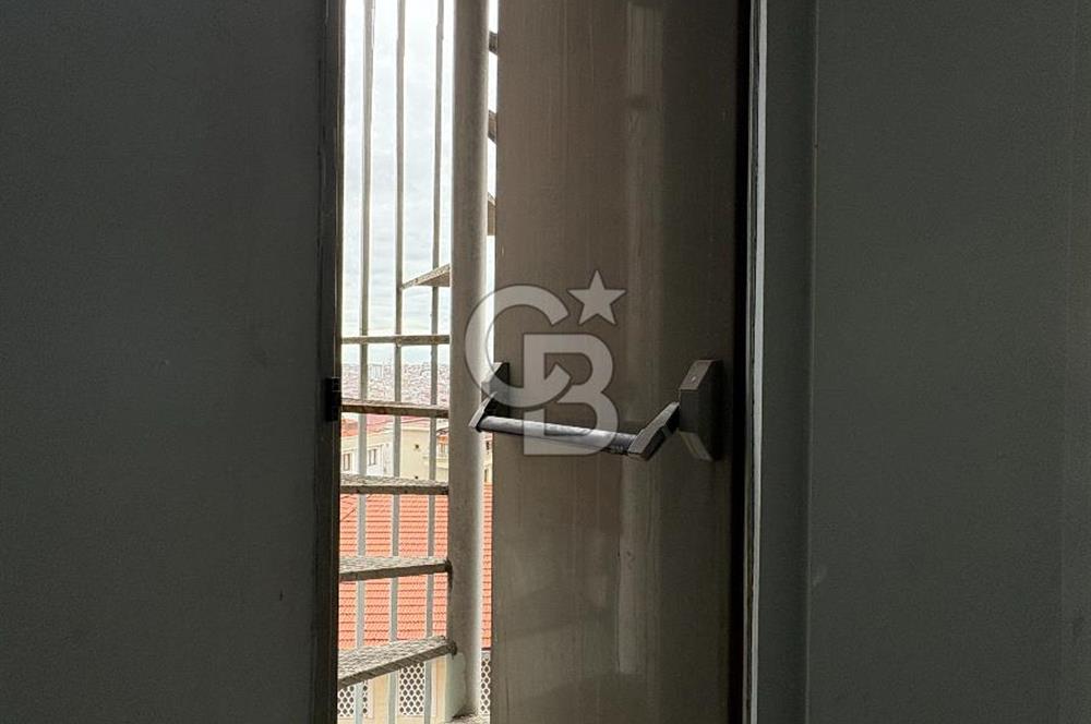 BAĞCILAR İNÖNÜ MAHALLESİ SATILIK 650 M2 OFİS KATI