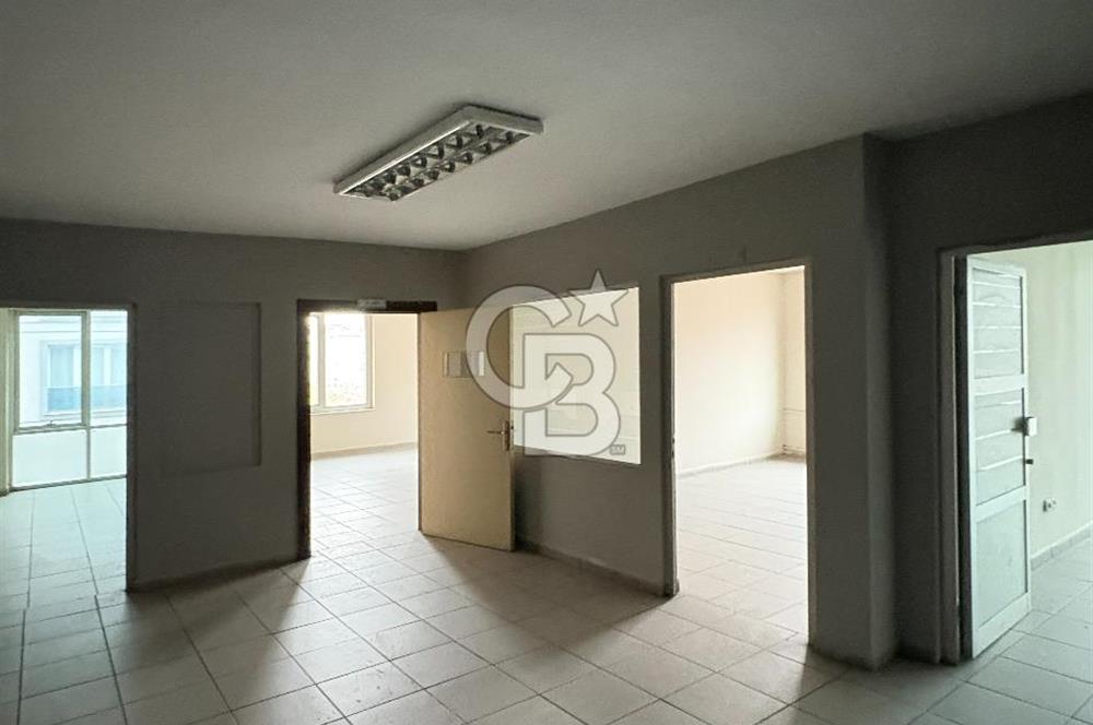 BAĞCILAR İNÖNÜ MAHALLESİ SATILIK 650 M2 OFİS KATI