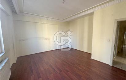 EFEKENT SİTESİNDE GENİŞ AİLELER İÇİN İDEAL 4+1 DAİRE